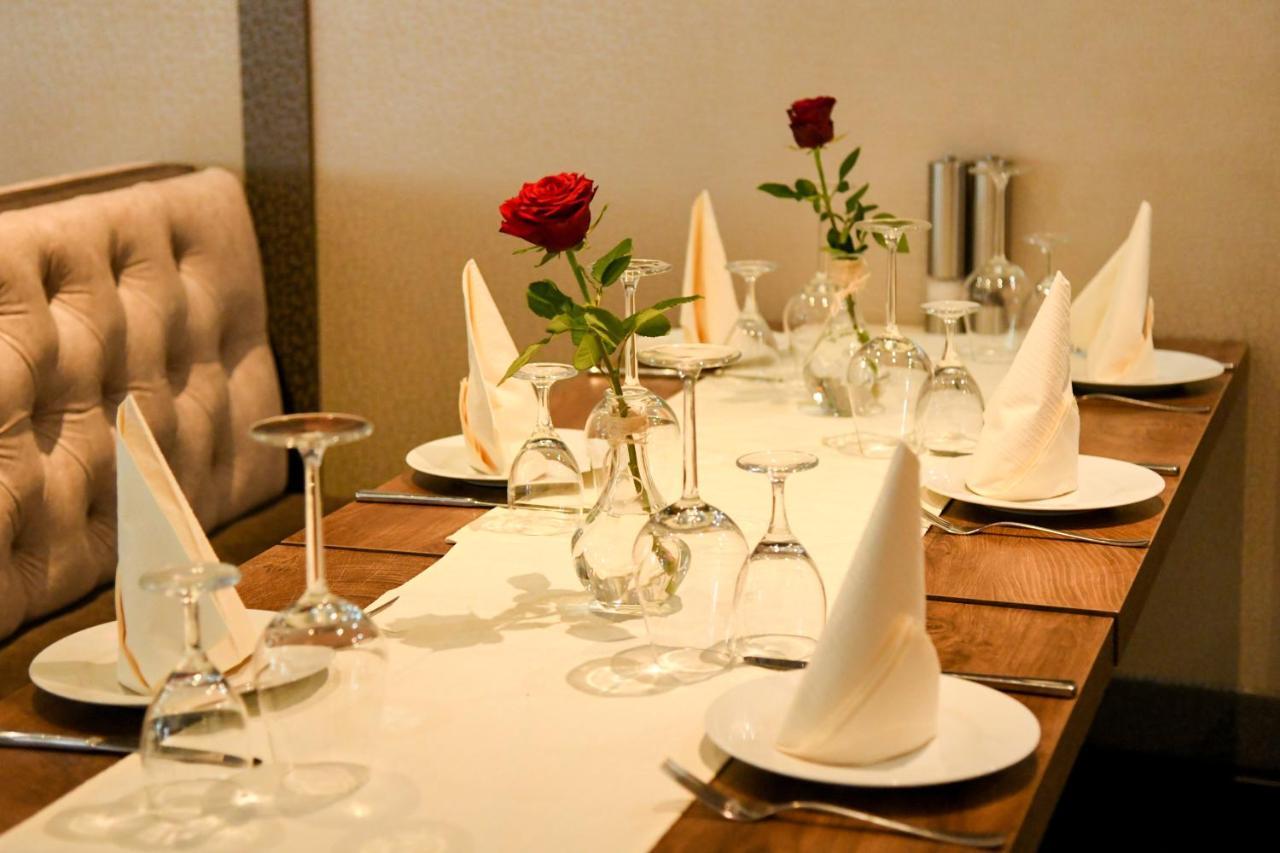 Hotel Zum Weissen Ross Делич Екстериор снимка