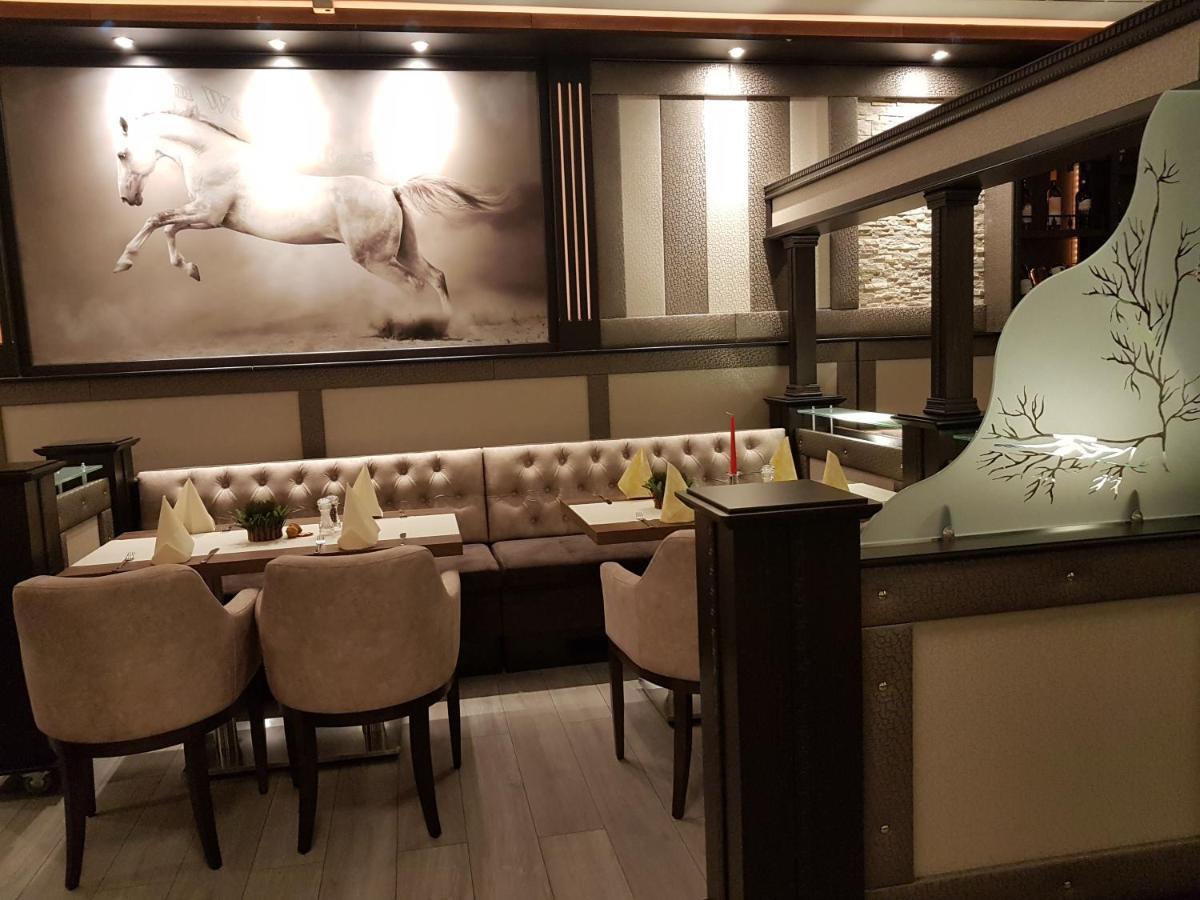 Hotel Zum Weissen Ross Делич Съоръжения снимка
